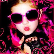 Glammylicious logo