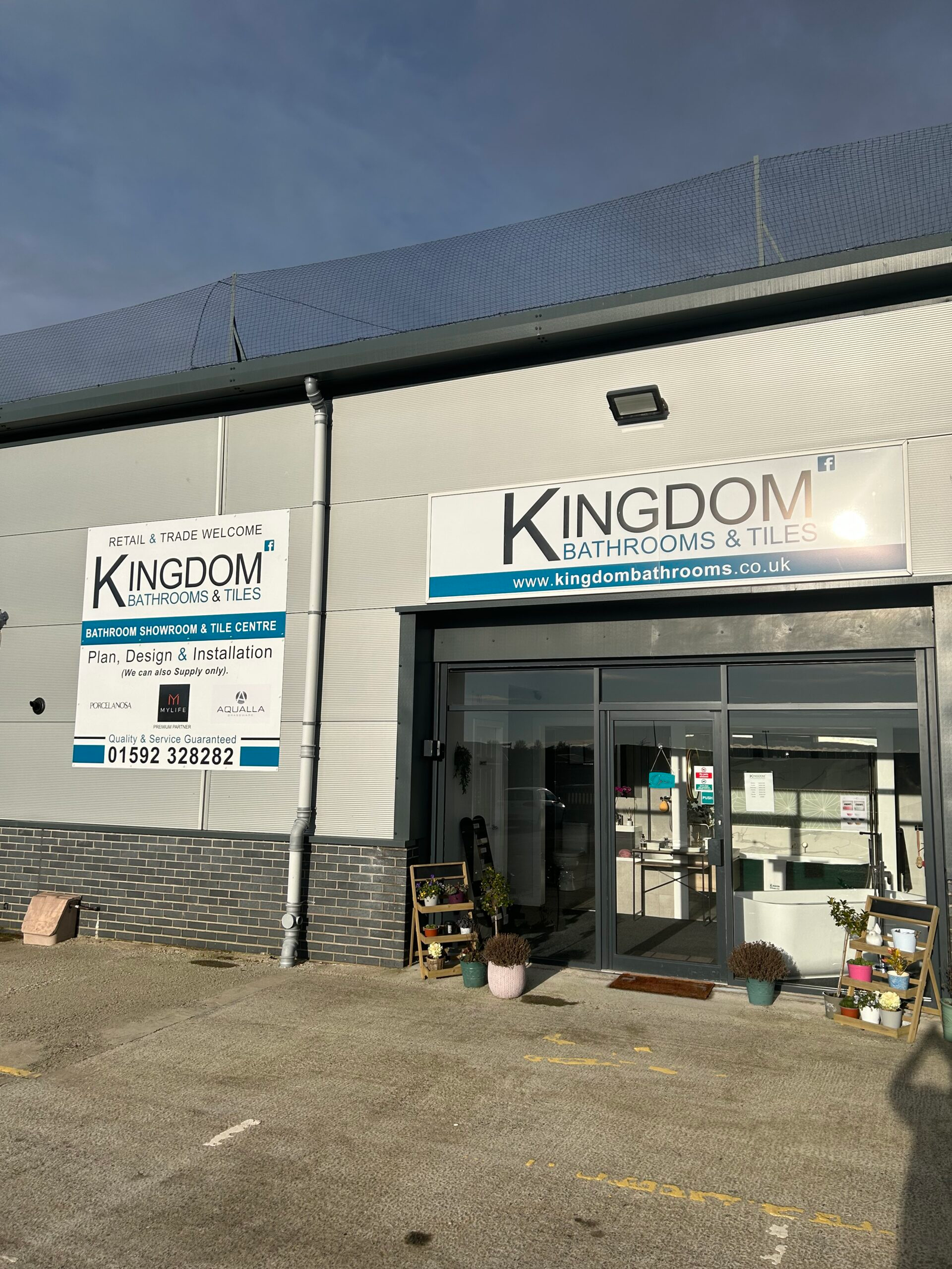 Kingdom Bathrooms & Tiles LTD logo