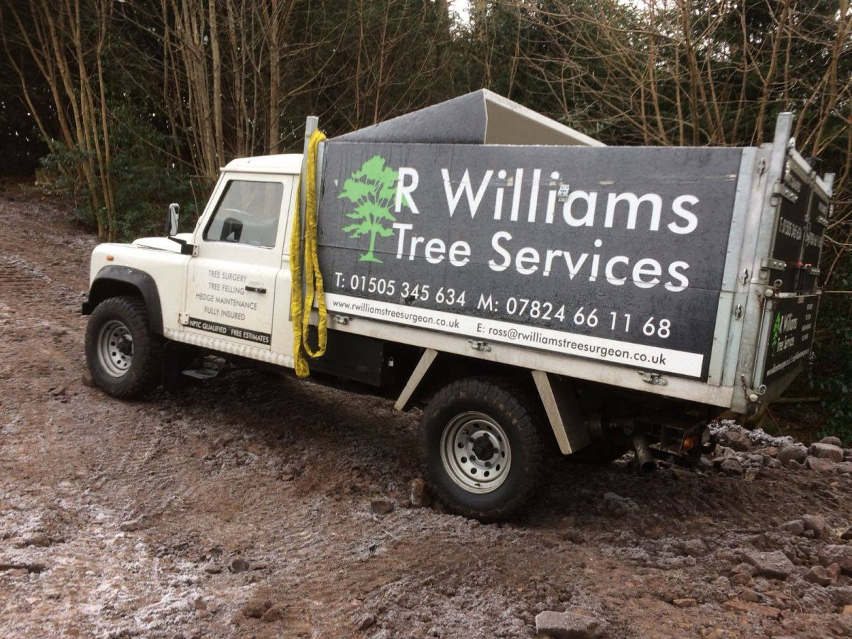 R Williams Tree Services Ltd logo